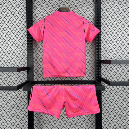 Kid's France 2026 Pink GK Kit